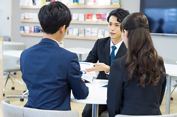 営業職　一日の流れ